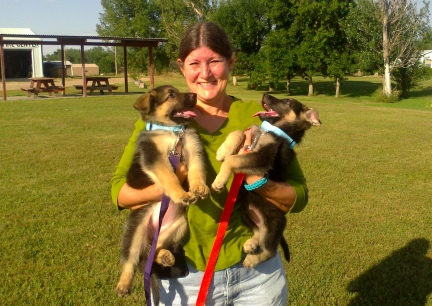 Marna w/Titus & Tekoa bringing them home 2013-09-06